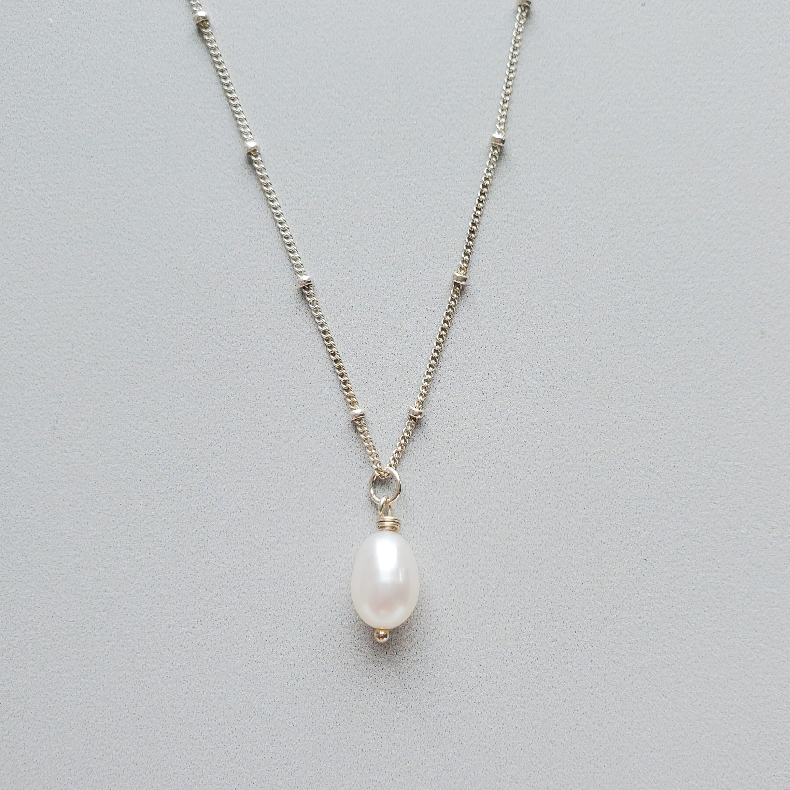 VICTORIA freshwater pearl pendant - Carrie Whelan Designs